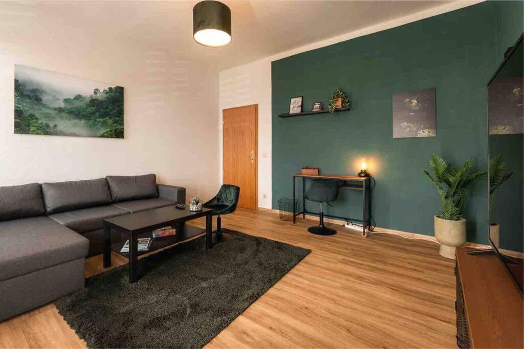 Ferienwohnung Bali Style Mit High Speed Wlan Und Gratis Parkplatz Gera Exterior foto