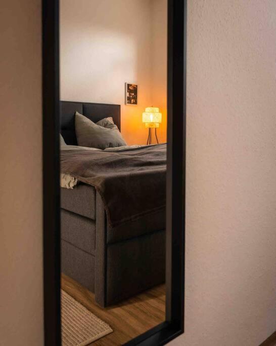Ferienwohnung Bali Style Mit High Speed Wlan Und Gratis Parkplatz Gera Exterior foto
